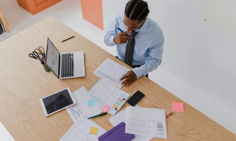Choisir entre SASU et SAS pour créer son entreprise